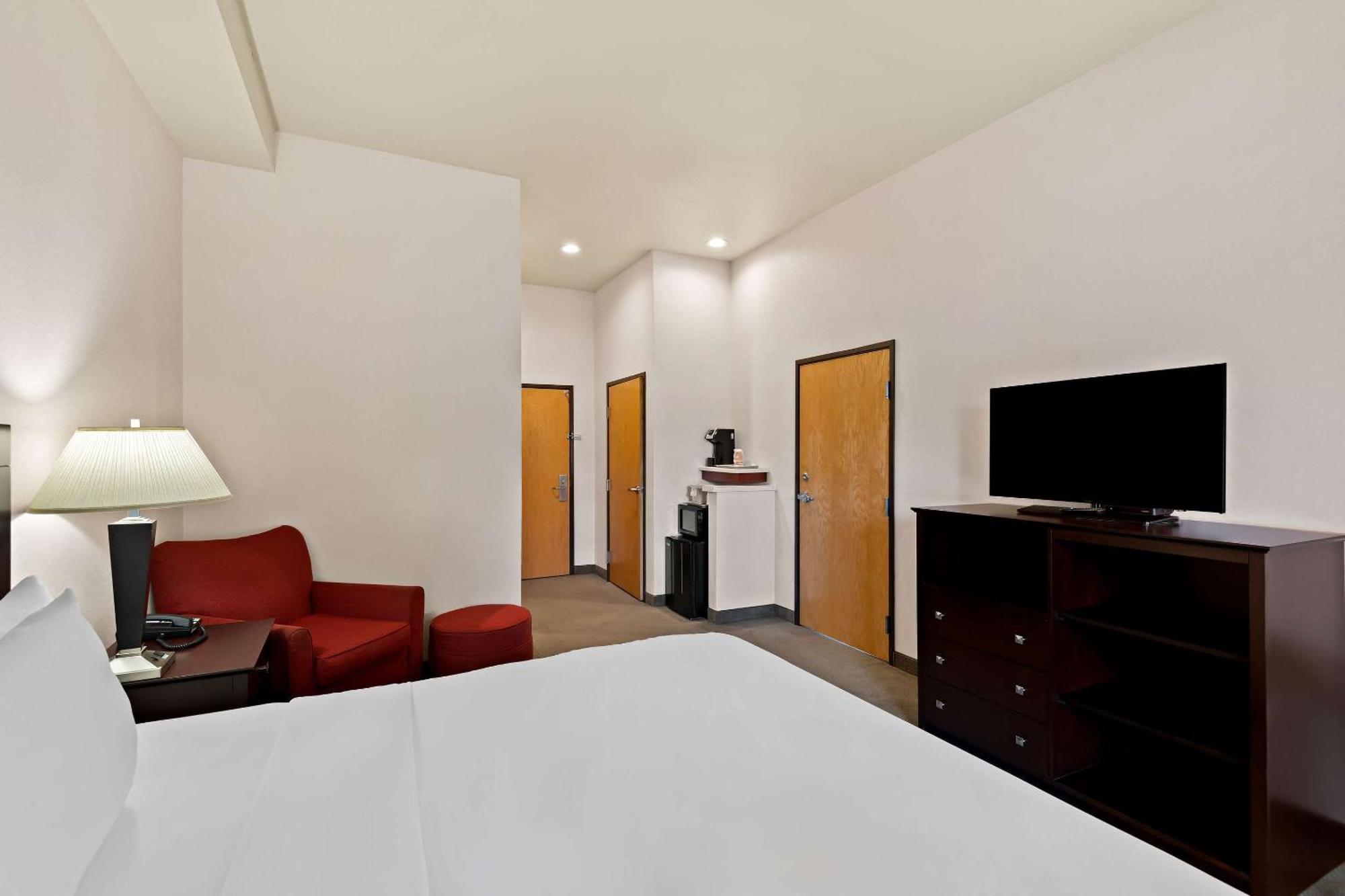 Comfort Inn & Suites Creswell Exteriör bild