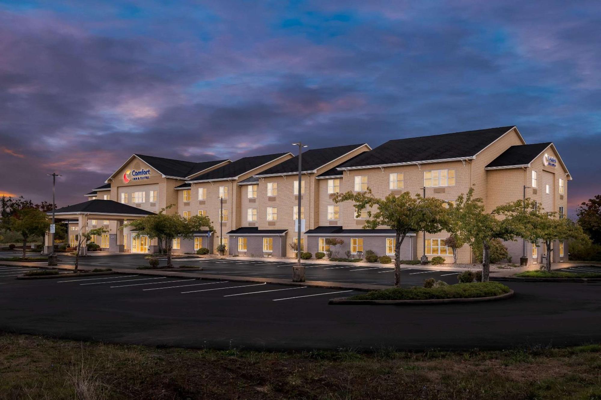 Comfort Inn & Suites Creswell Exteriör bild